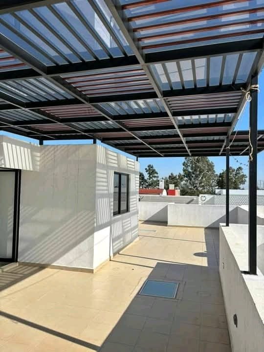 Estructuras para terrazas, estructura metálica para terrazas, estructuras de metal para terrazas, techos para terrazas, instalación de estructuras para terrazas.