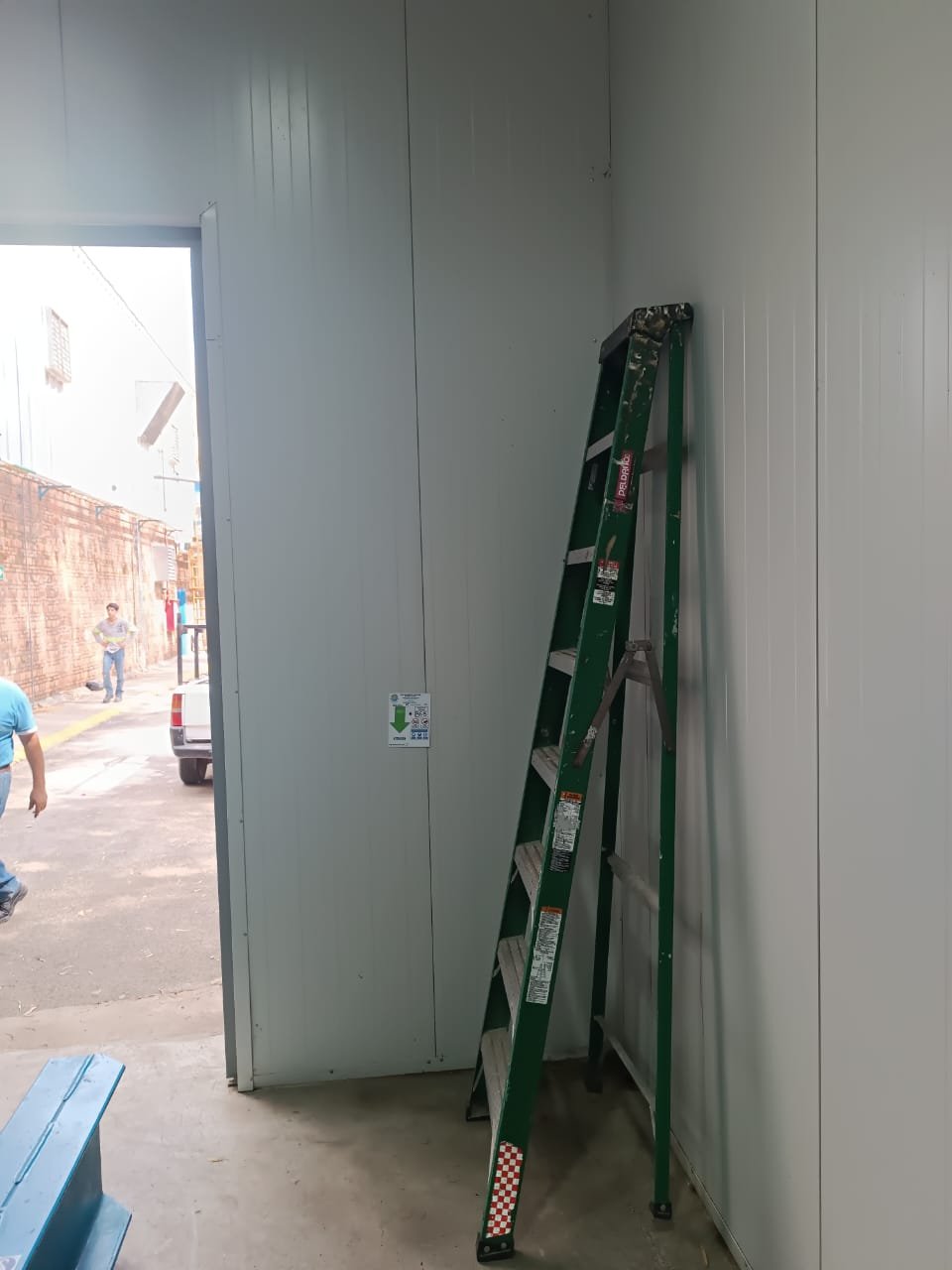 Fabricación de cuarto de compresores industrial